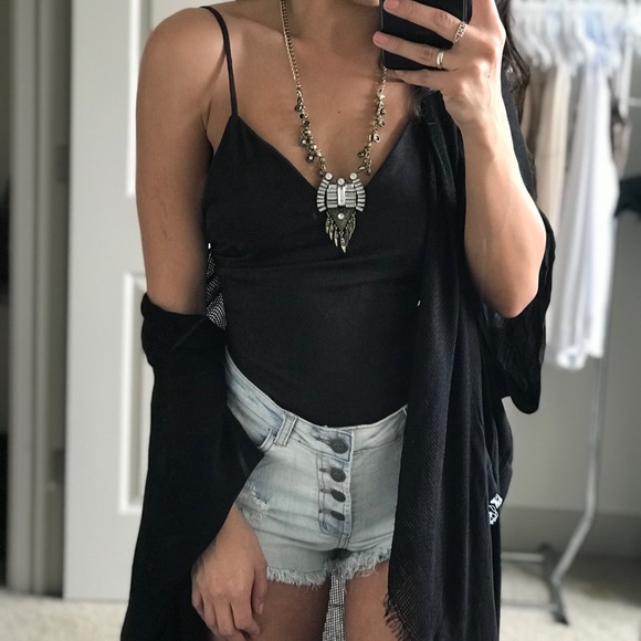 destroyed denim // button shorts - Picture 4 of 7